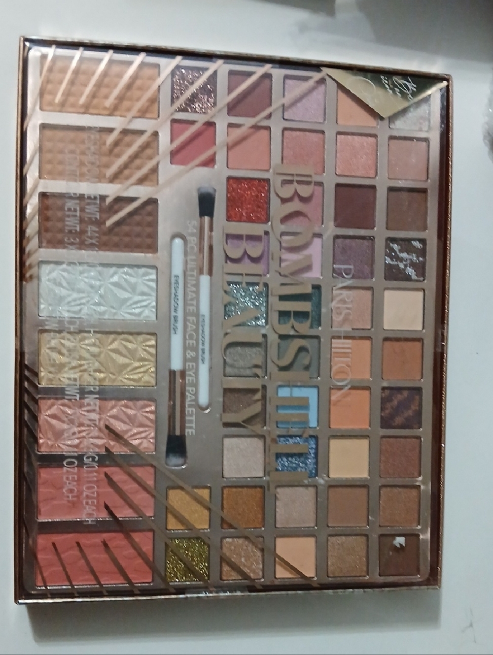 Paris Hilton Bombshell Beauty Eyeshadow Palette - Pink, Bronze, Gold